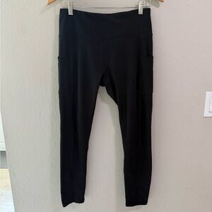 Iuga Black Athletic Capri Leggings with pockets - Large